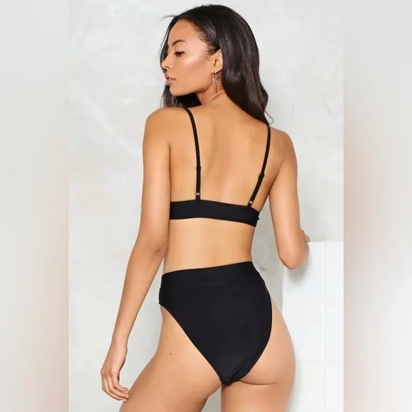 High Leg High Waist Bikini Brief From Nasty Gal US 2 - Picture 4 of 4